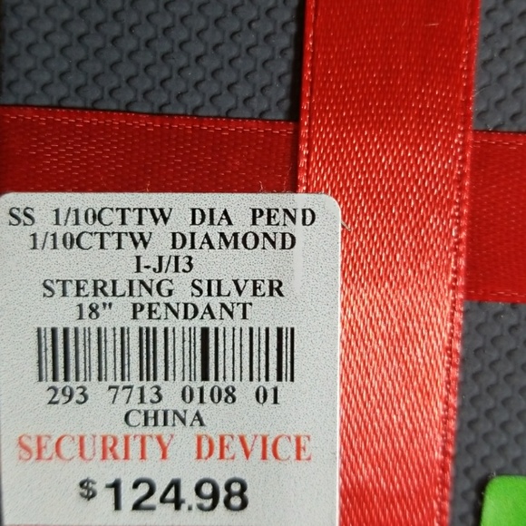 Diamond Pendant Necklace - Picture 4 of 4